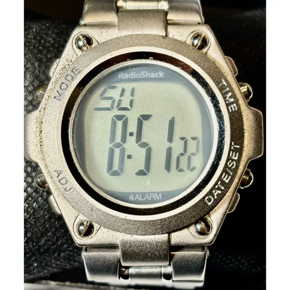Vintage 1990s RadioShack Digital Talking Watch